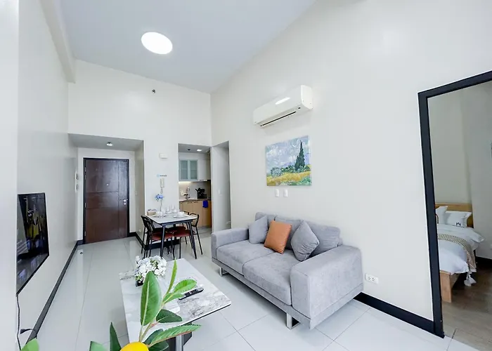 High Ceiling 1br Opr #7 Apartment