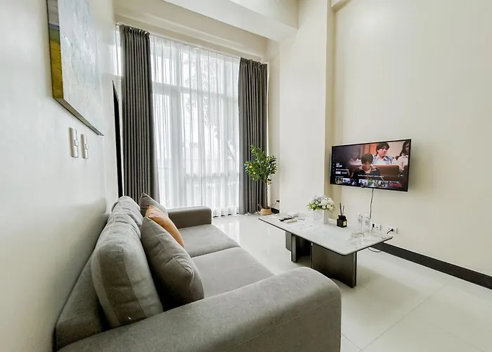 High Ceiling 1br Opr #7 Apartment *