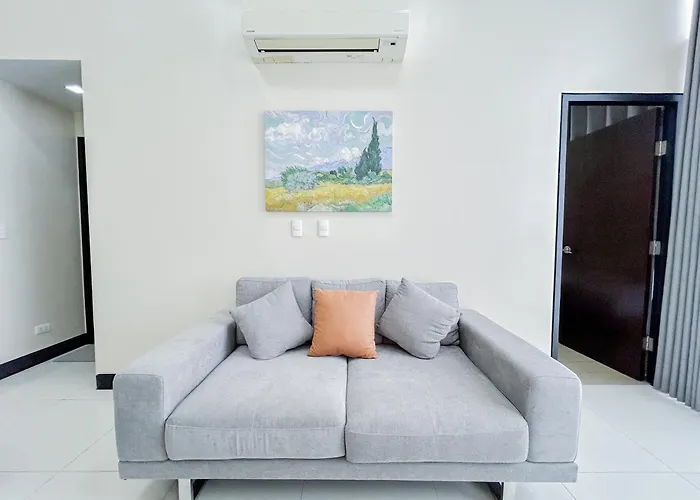 High Ceiling 1br Opr #7